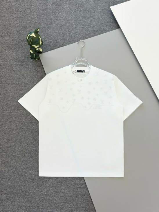 Picture of Louis Vuitton T Shirts Short _SKULVS-XLm6tx1187369